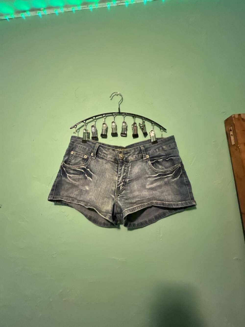 Drama Gold Vintage Low Rise Denim Shorts with Embellished Pockets Size 7